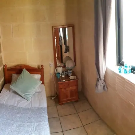Farmhouse Ta Pawlu Farm stay Xaghra